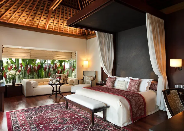 Villa The Royal Santrian *
