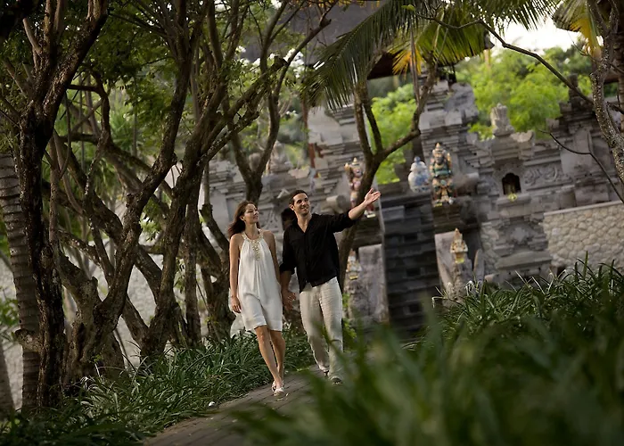 The Royal Santrian Villa