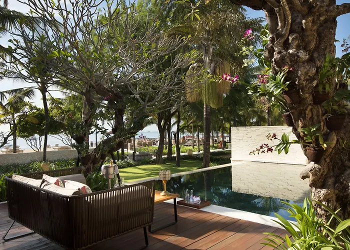 Villa The Royal Santrian *