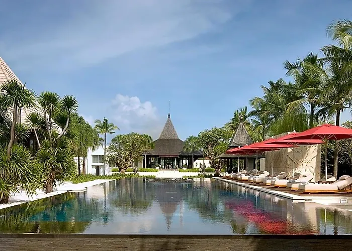 Villa The Royal Santrian *