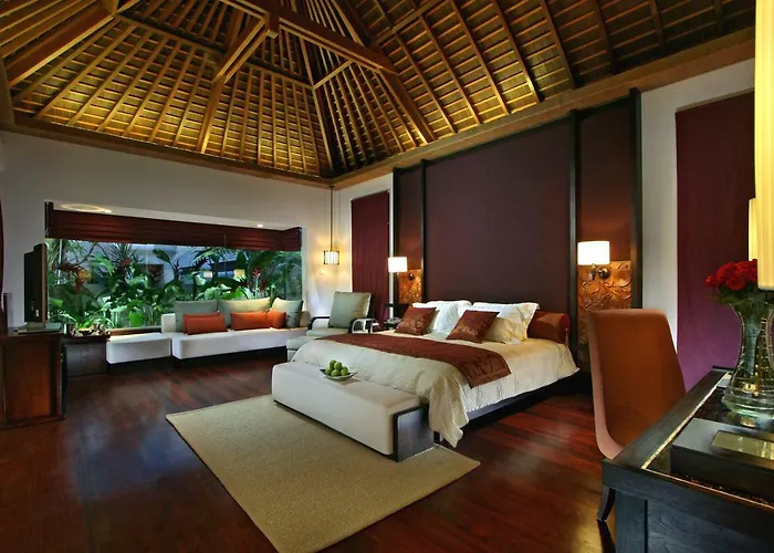 Villa The Royal Santrian